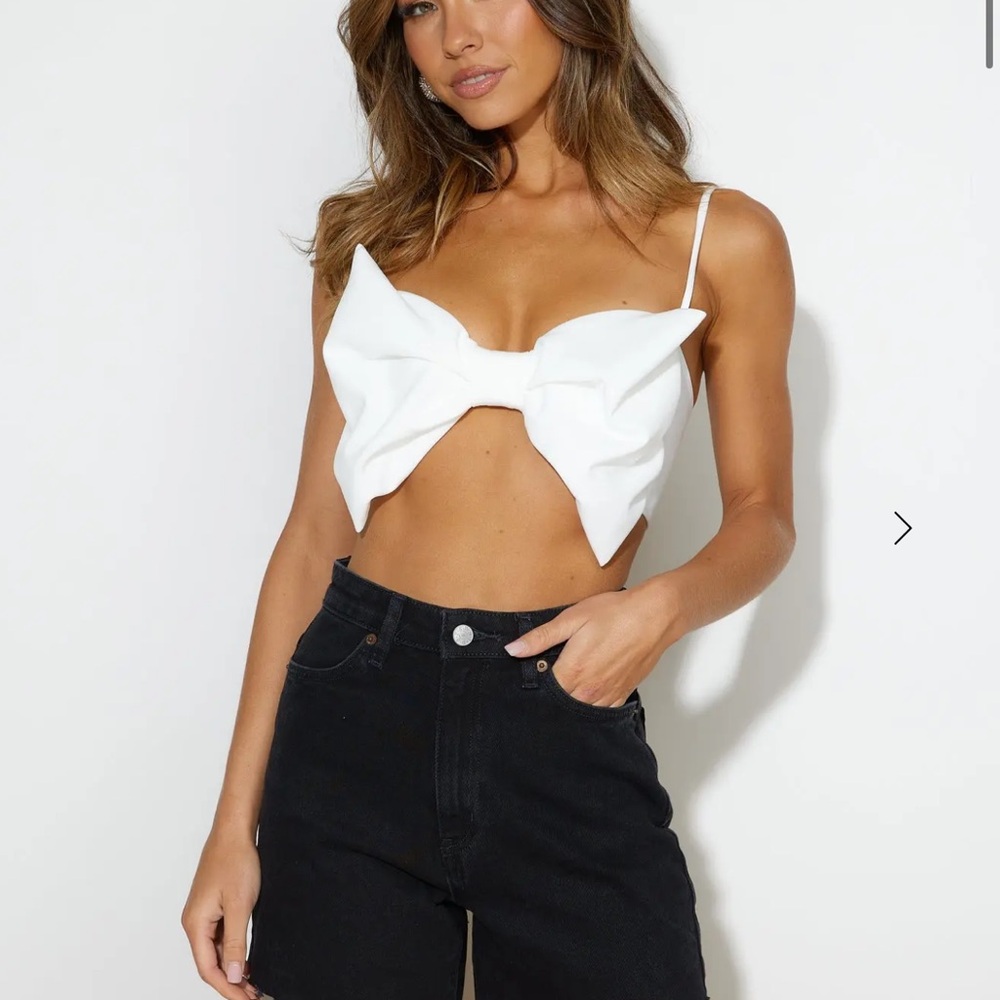 Hello Molly Bow Top